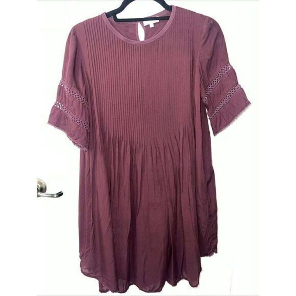 Aritzia Wilfred Dress Womens Size‎ Small Babydoll Sonore Maroon Pleated Mini